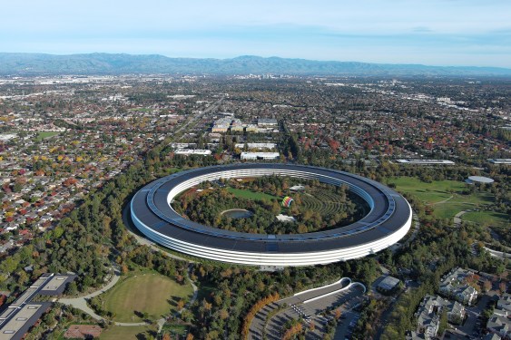 Apple Intelligence approvato in Cina: l'accordo con Alibaba